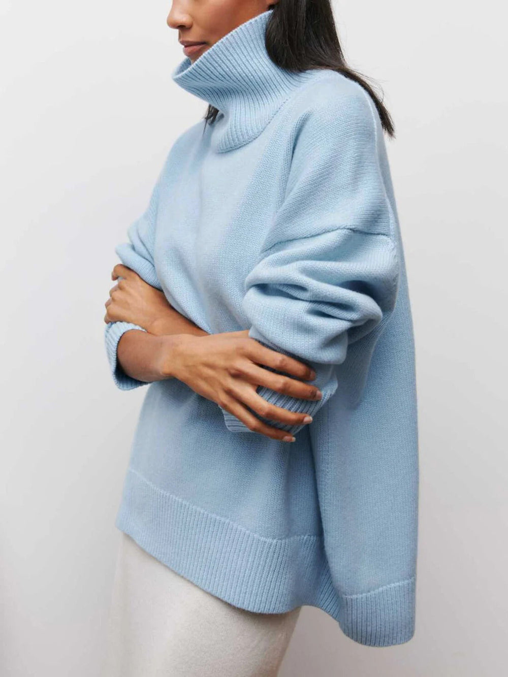Emmanuelle - Women's Oversized Chunky Knit Turtleneck Sweater