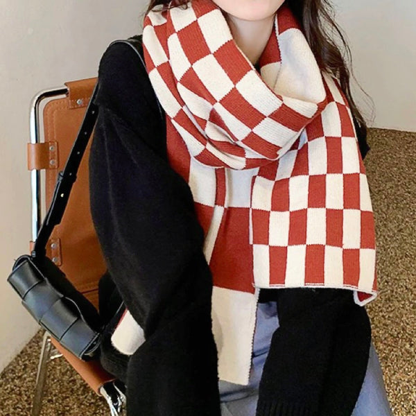 Lavinia - Women's Checkered Oversized Blanket Knit Scarf