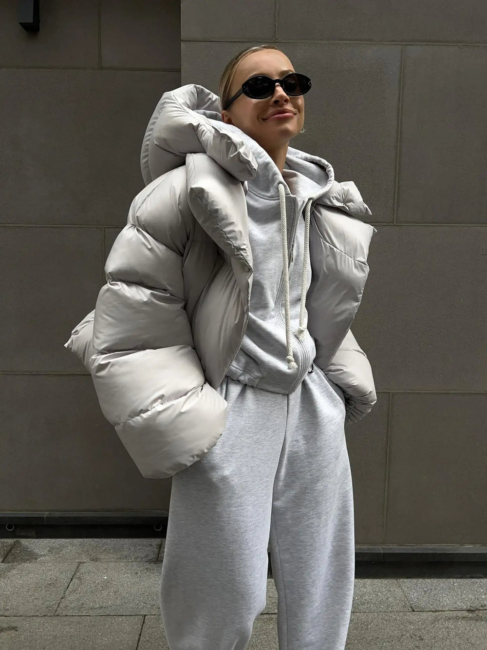 Mavis - Women's Oversized Cropped Puffer Jacket